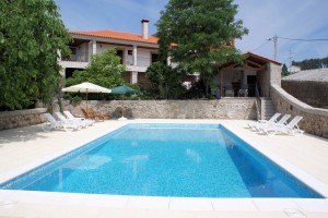 The pool at Quinta Sao Domingos self catering apartments in Portugal