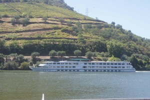 Douroboat2